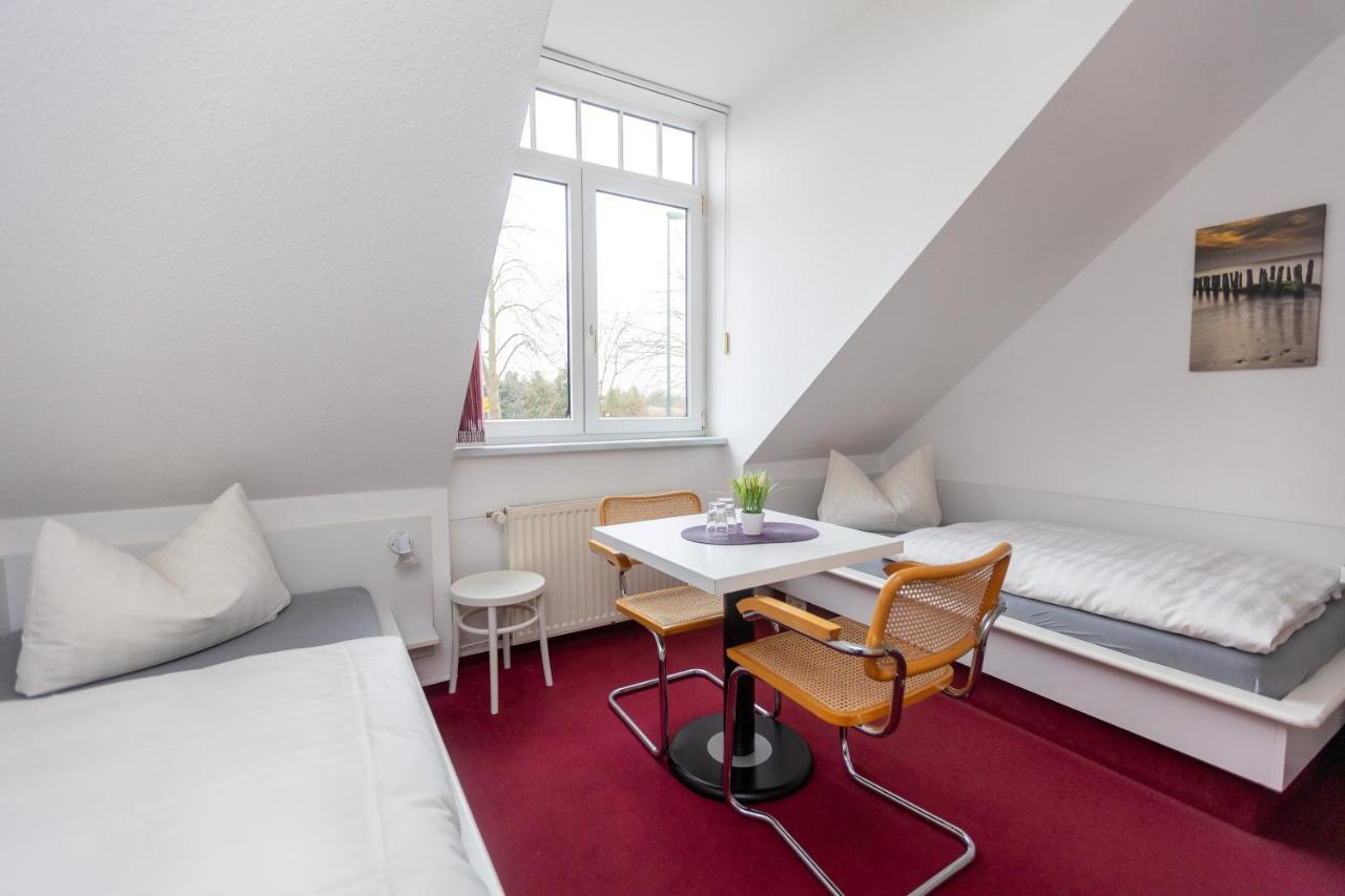 Pension Zum Lindeneck Lübz 外观 照片