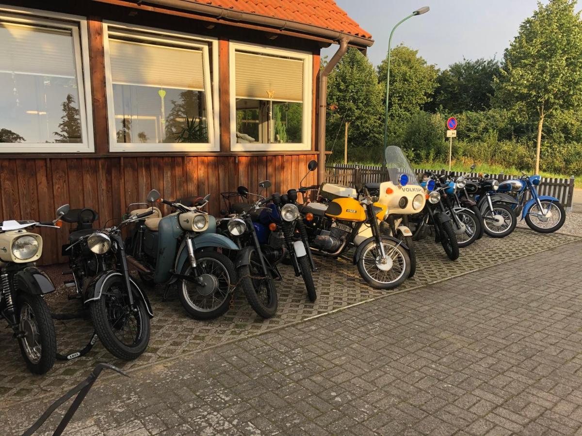 Pension Zum Lindeneck Lübz 外观 照片